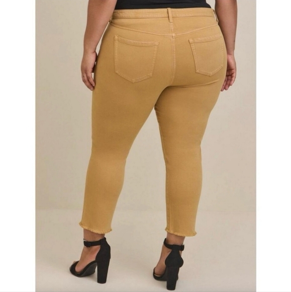 NWT Torrid Mom Straight Vintage Stretch High-Rise Jean Golden Size 18R - Picture 3 of 8